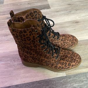 Leopard combat boots
